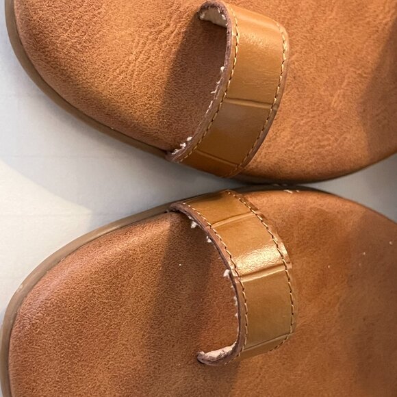 VANELi Brown Slip on Sandals with Toe Ring & Buckle Croc Print Leather Size 7.5M - Picture 9 of 11